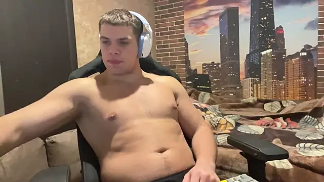 MusclePhantom online show from 10/31/25, 09:22