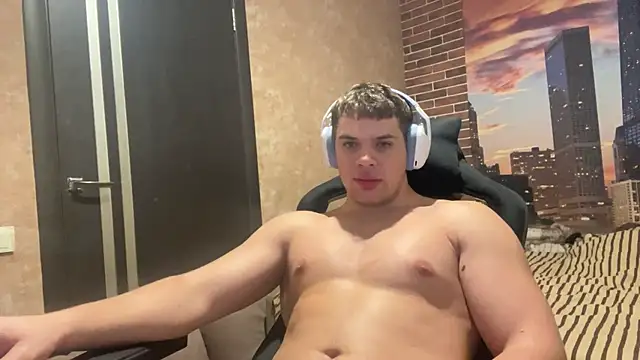 MusclePhantom online show from 12/15/25, 09:53