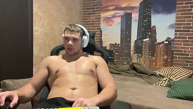 MusclePhantom online show from 10/28/25, 10:09