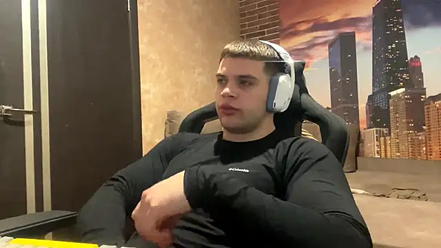 MusclePhantom online show from 02/16/26, 09:02