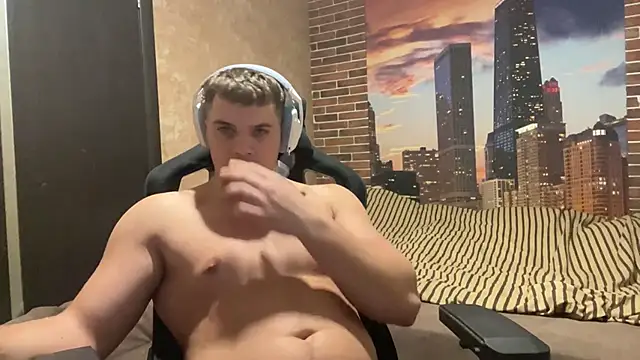 MusclePhantom online show from 12/21/25, 09:37