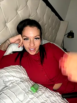 BELLABLACKXUK online show from 11/09/25, 05:28