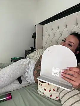BELLABLACKXUK online show from 05/31/26, 01:06