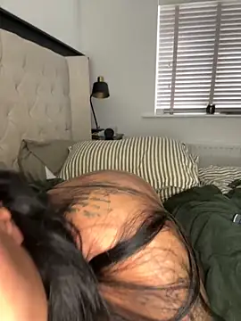 BELLABLACKXUK online show from 10/16/25, 11:07