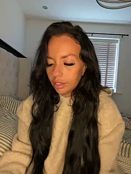 BELLABLACKXUK online show from 10/04/25, 03:13