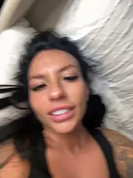 BELLABLACKXUK online show from 10/18/25, 12:12