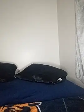 MoonlikePolicy727 online show from 11/03/25, 04:50