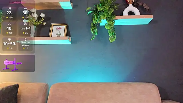 KLOE LUSTX online show from 09/23/25, 09:44