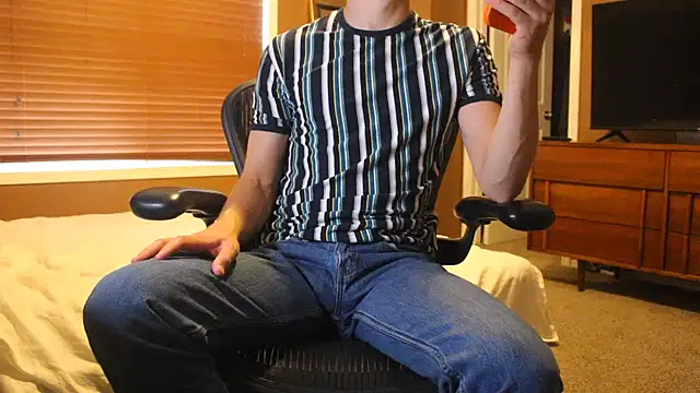 jjjjjfive online show from 06/19/26, 01:55