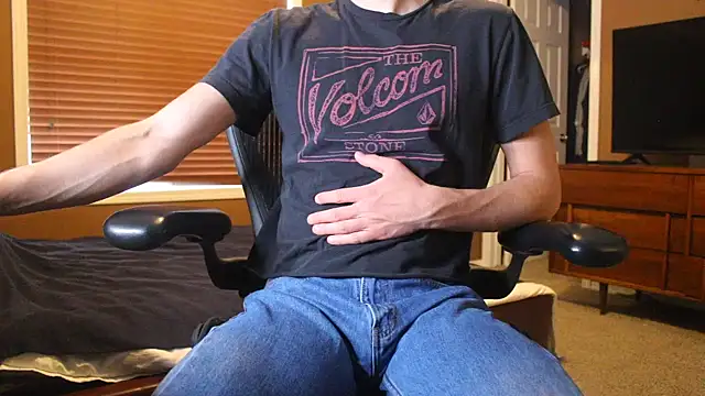 jjjjjfive online show from 04/24/26, 01:40