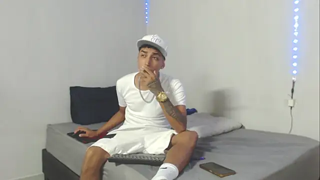 partdemonlatin666 online show from 10/30/25, 08:28