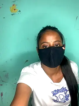 Priya baby0 online show from 10/18/25, 05:04