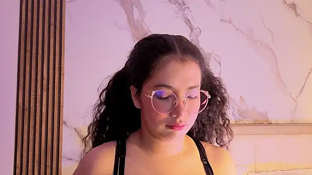 LunaRosse  online show from 11/03/25, 11:36