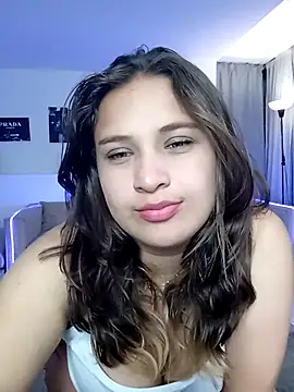 Snapshot of Laureen_se chatting on 04/21/26, 03:35 Laureen se online show from 04/21/26, 03:35