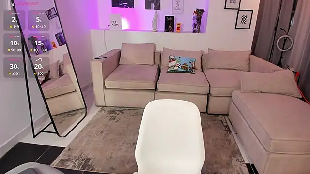 Laureen se online show from 12/19/25, 02:48