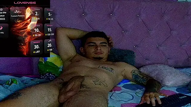 Snapshot of Lali_HOtt chatting on 09/27/25, 12:39 Lali HOtt online show from 09/27/25, 12:39