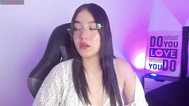 KimGarces online show from 09/14/25, 04:29
