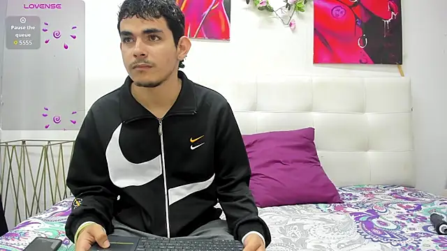 Lucia78couple online show from 10/20/25, 07:58