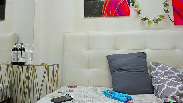 Lucia78couple online show from 12/04/25, 08:30