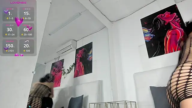 Lucia78couple online show from 10/25/25, 08:31