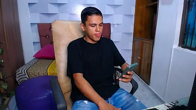 angelss 666 online show from 12/19/25, 03:10