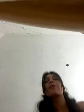 Snapshot of salvana chatting on 09/30/25, 08:15 salvana online show from 09/30/25, 08:15