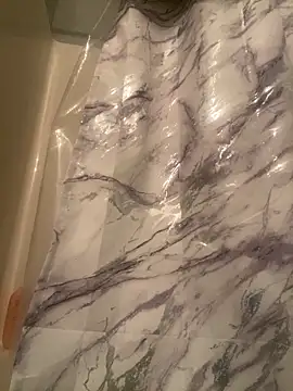 huhgtr online show from 12/17/25, 04:50