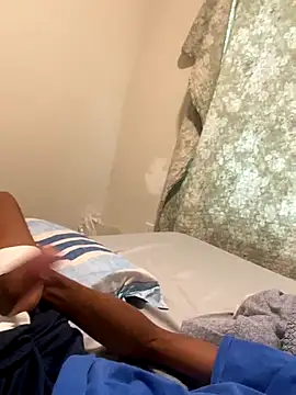 huhgtr online show from 12/01/25, 04:19