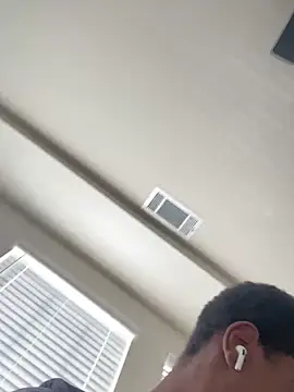 huhgtr online show from 11/14/25, 04:32