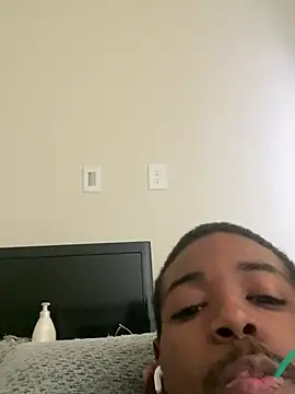 huhgtr online show from 11/07/25, 03:49