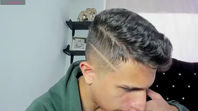 kevin ahss online show from 04/15/26, 08:42