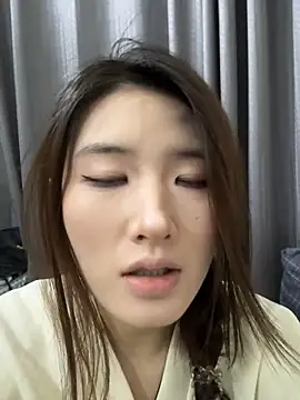 Moonlight-23 online show from 11/15/25, 02:21