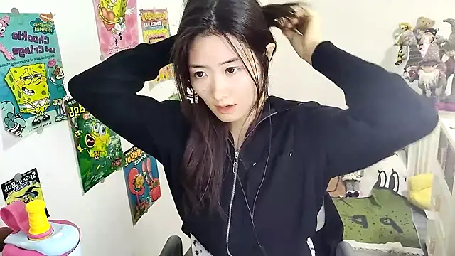 Moonlight-23 online show from 10/12/25, 12:50