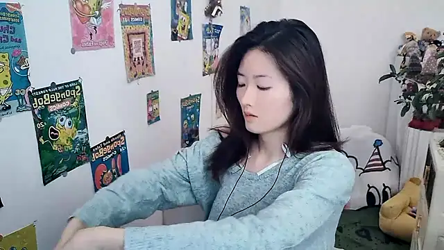 Moonlight-23 online show from 10/03/25, 06:37