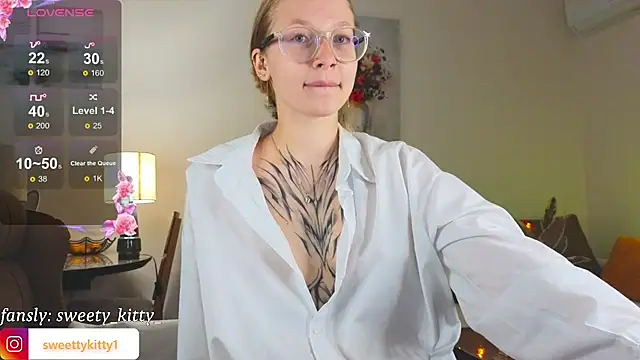 sweettykitty online show from 10/08/25, 02:29
