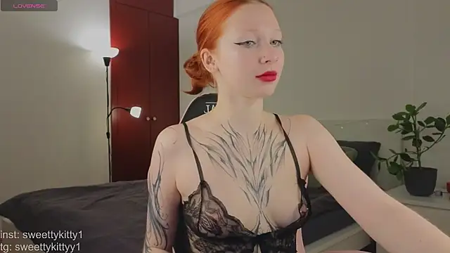Snapshot of sweettykitty chatting on 05/15/26, 12:36 sweettykitty online show from 05/15/26, 12:36