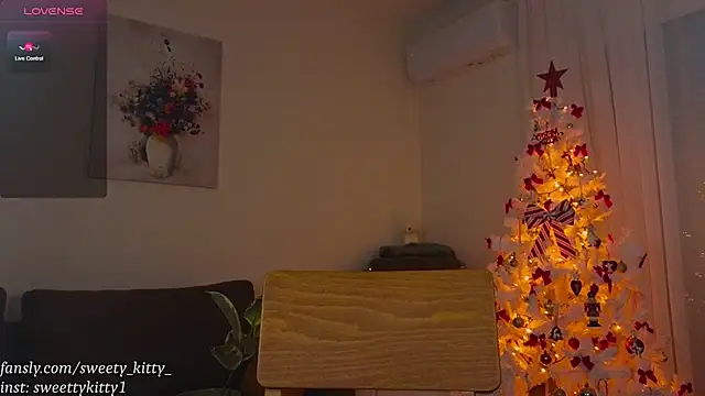 sweettykitty online show from 12/15/25, 02:34
