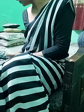 Apurvaa online show from 12/20/25, 04:32