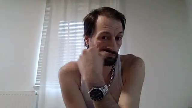XLBarehengst online show from 10/04/25, 07:32