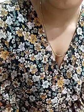 blueeyegirl22 online show from 12/01/25, 01:34