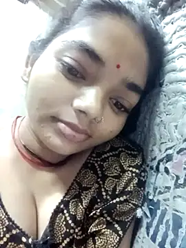 Snapshot of Hitsda chatting on 09/15/25, 10:54 Hitsda online show from 09/15/25, 10:54