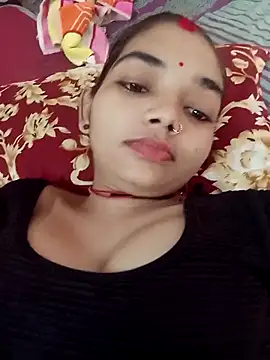 Snapshot of Hitsda chatting on 10/02/25, 07:34 Hitsda online show from 10/02/25, 07:34