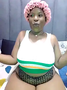 MrsMxx25 online show from 10/22/25, 10:25