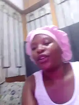 MrsMxx25 online show from 10/20/25, 03:23