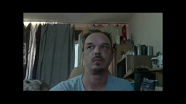 Snapshot of Jenner84 chatting on 07/18/26, 06:22 Jenner84 online show from 07/18/26, 06:22