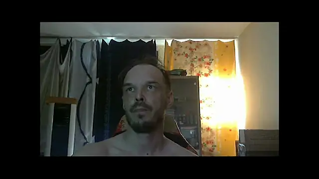 Snapshot of Jenner84 chatting on 09/09/25, 02:04 Jenner84 online show from 09/09/25, 02:04