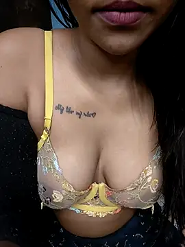 Ema-01 online show from 11/15/25, 03:38