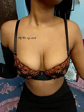 Ema-01 online show from 11/26/25, 07:08