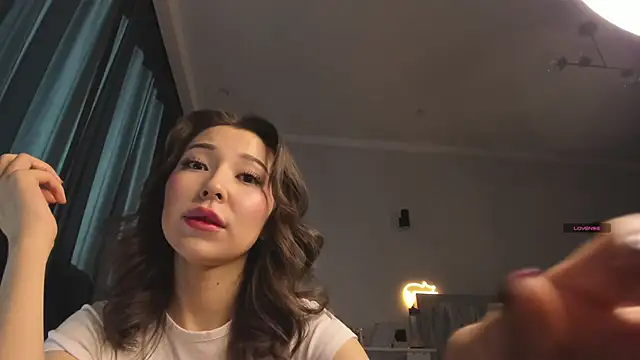 devaivy online show from 10/11/25, 10:38