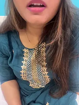 Snapshot of Naughty-Kamini chatting on 10/28/25, 11:53 Naughty-Kamini online show from 10/28/25, 11:53